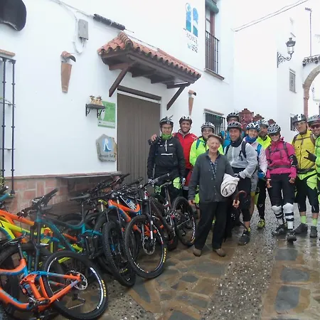 Pensión La Del Recovero 3*